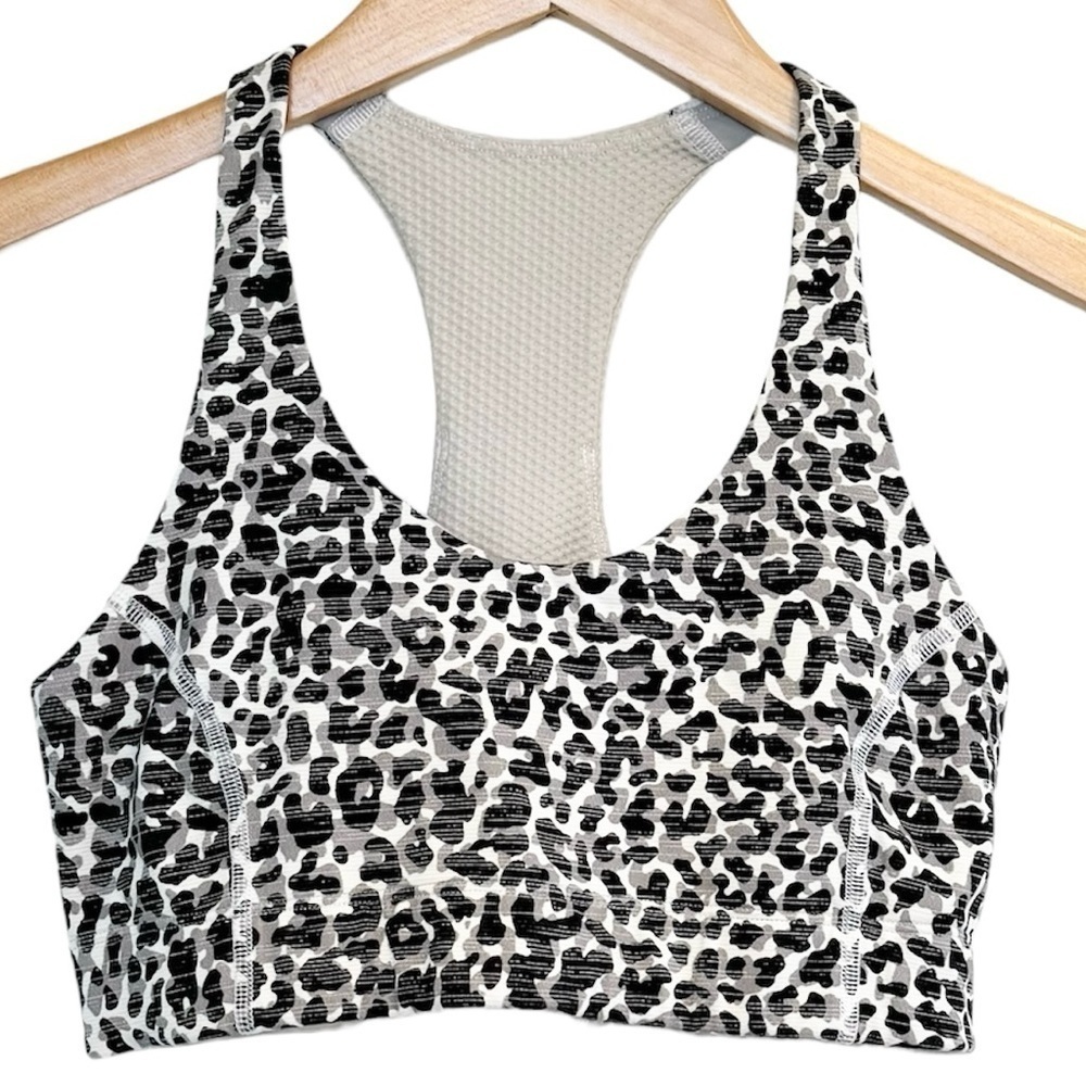 🌈 6/$60 Outdoor Voices, Doing Things Sports Bra, Snow Leopard, Small